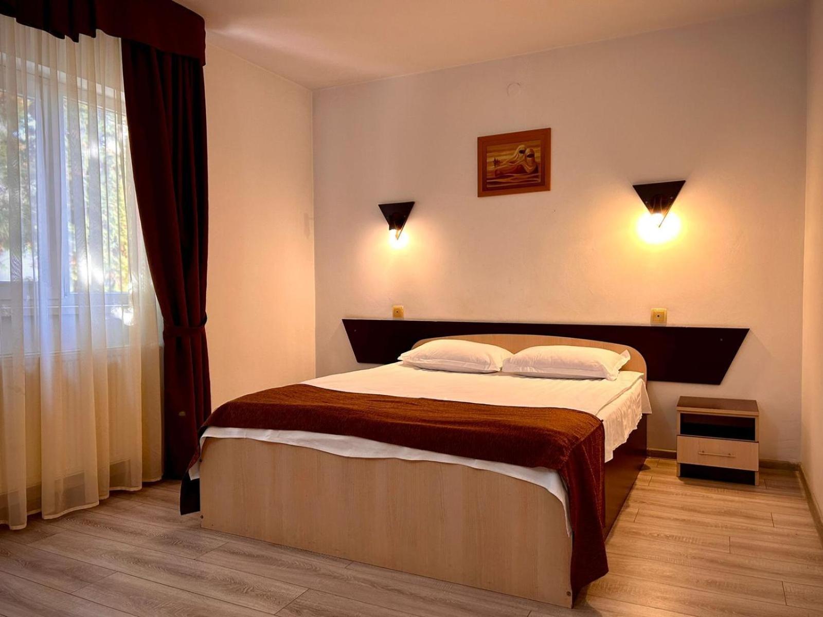 Hotel Levisticum باكاو المظهر الخارجي الصورة
